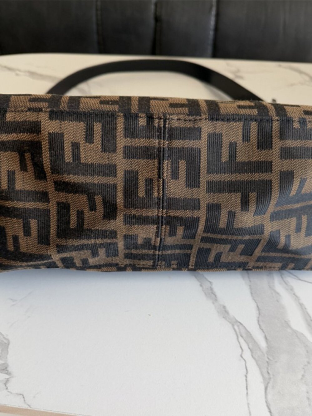 FENDI Borsa Mamma Baguette Zucca Shoulder Bag